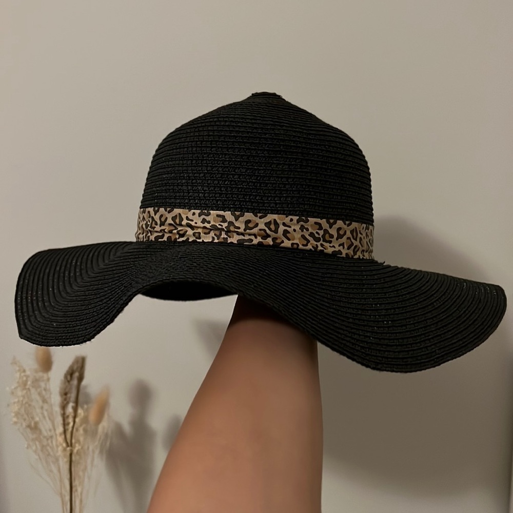 Leopard/Black Beach Hat